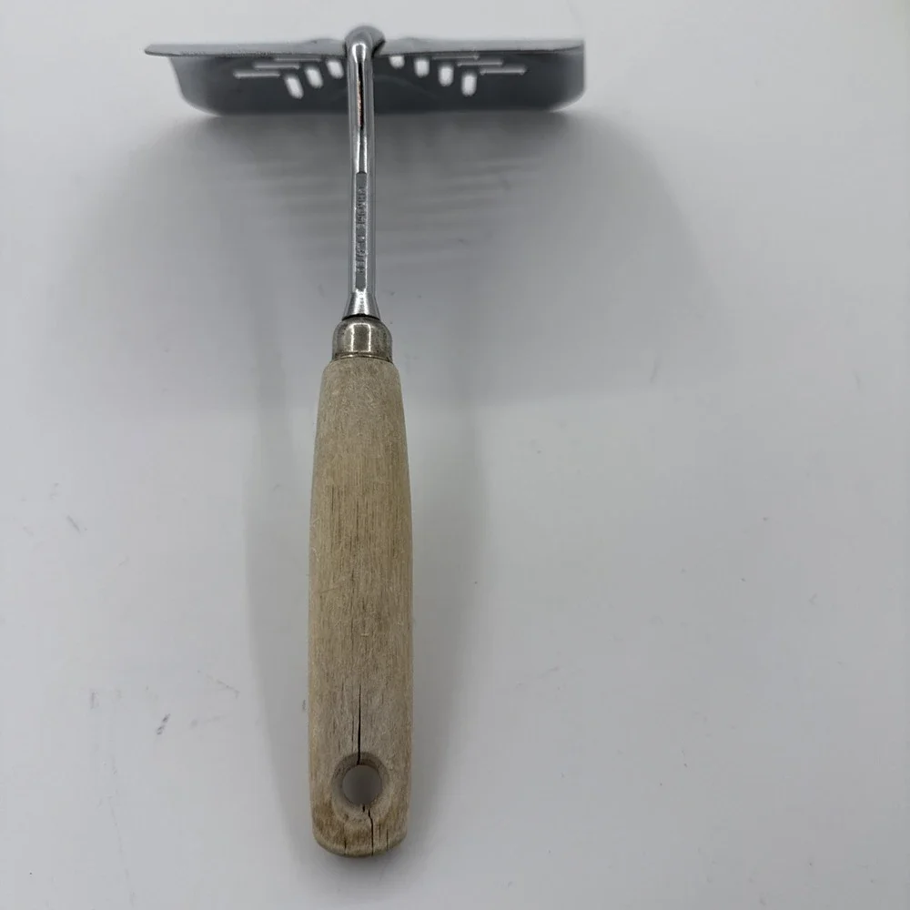 Vintage EKCO A&J Flipper Lifter Spatula Wide Curved Chrome Plated Wood Handle